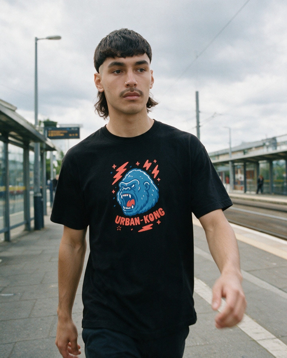 Blu Kong T-shirt worn on the street — Urban Kong