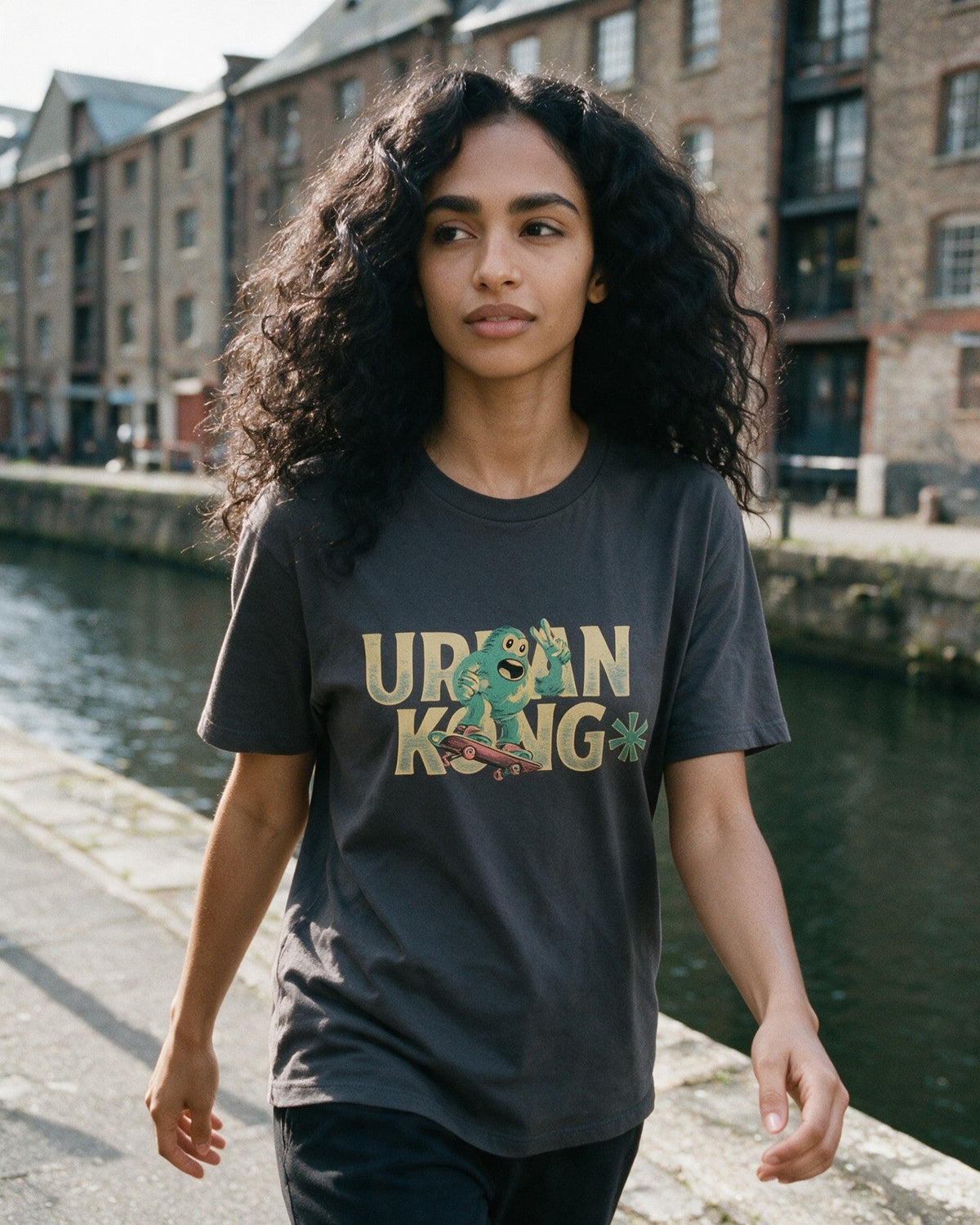 Old Urban Kong T-Shirt worn on the street — Urban Kong