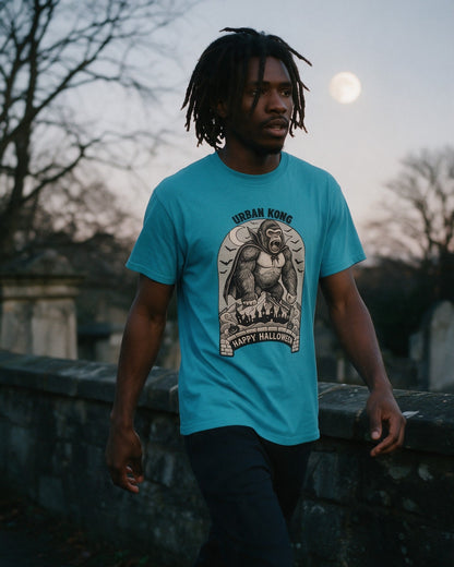 Immortal soul T-Shirt in Tropical Blue worn on the street — Urban Kong
