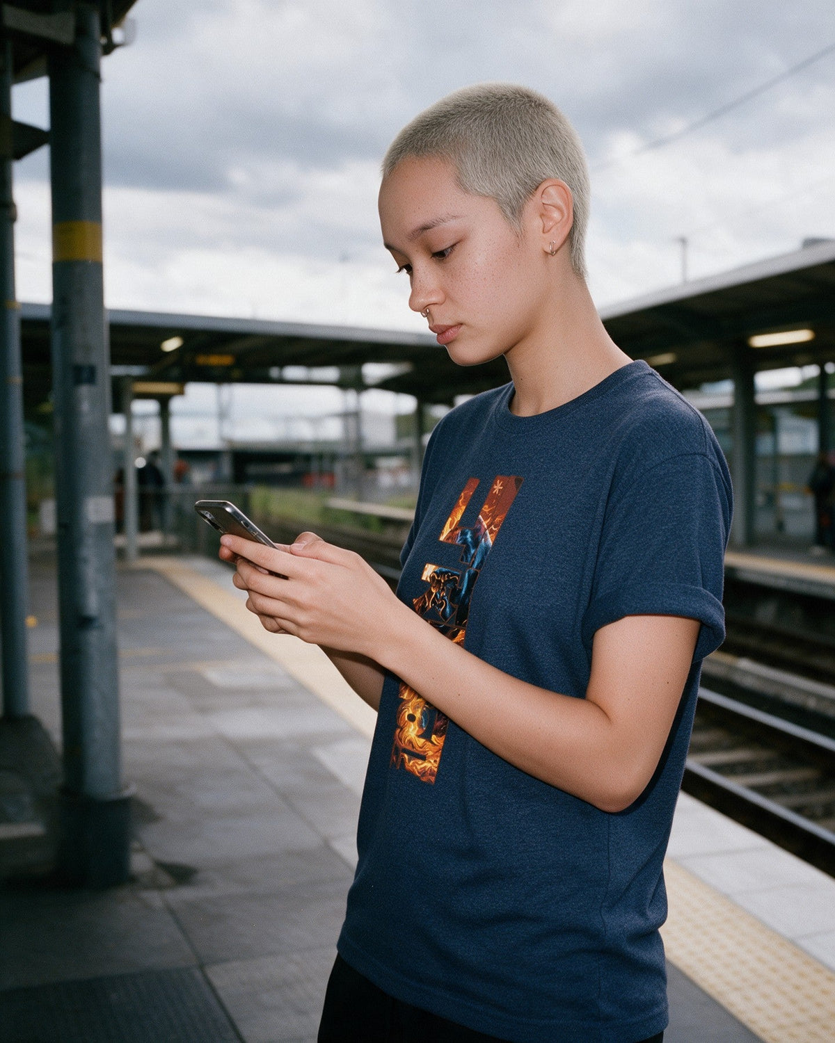 Inner Power T-Shirt in Heather Navy worn on the street — Urban Kong