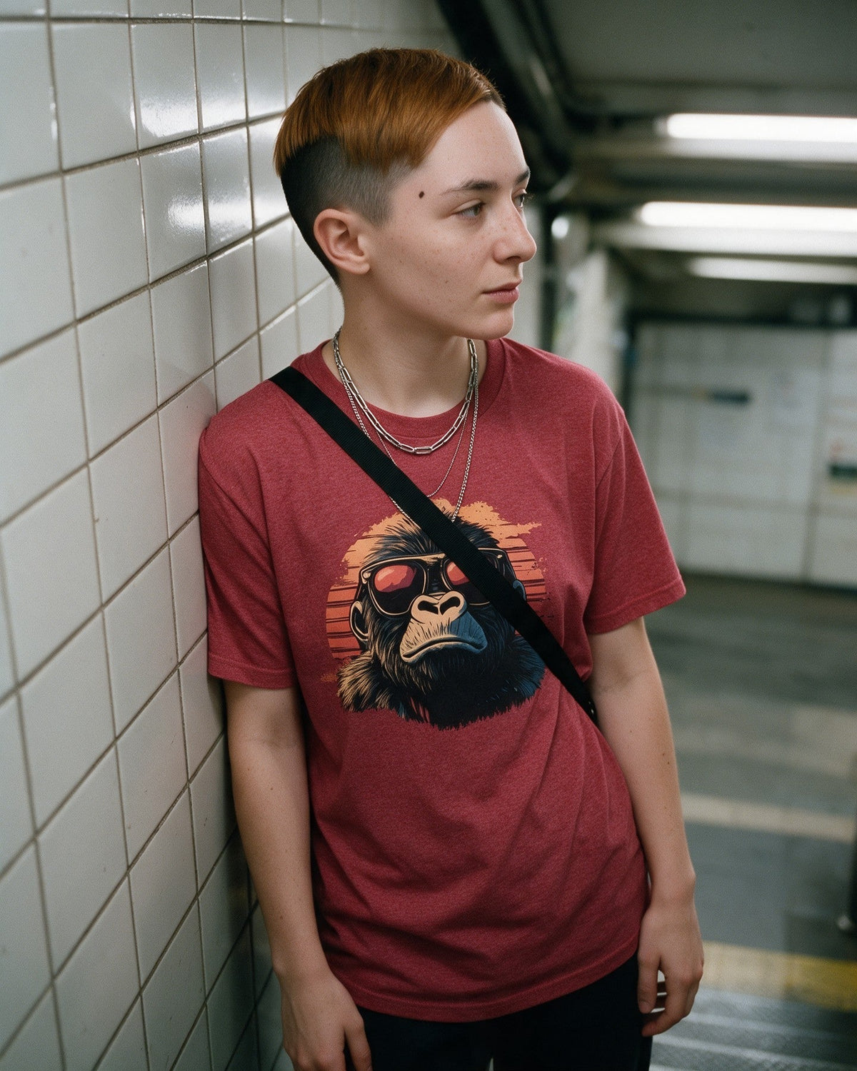 Kong Horizon T-Shirt in Heather Red worn on the street — Urban Kong