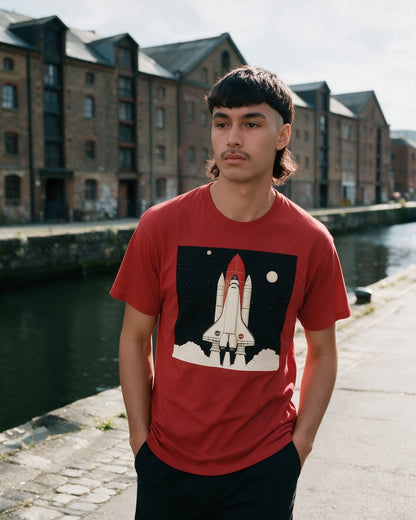 Liftoff T-Shirt in Red worn on the street — Urban Kong
