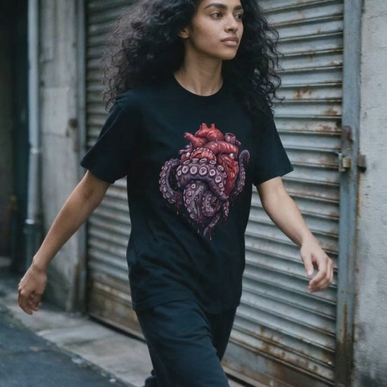 Tentacle Heart T-Shirt on-model video — Urban Kong