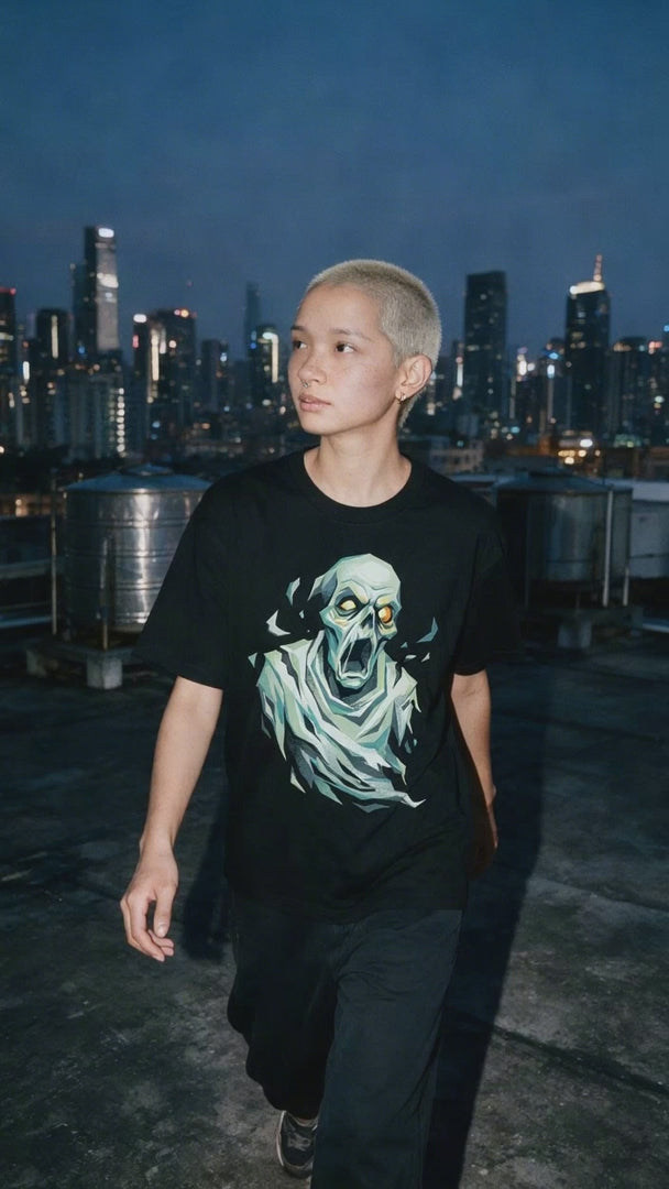 Screaming Ghost T-Shirt on-model video — Urban Kong