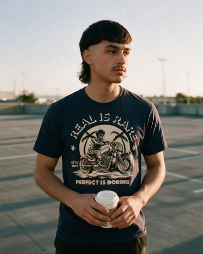 Rare Real T-Shirt in Navy worn on the street — Urban Kong