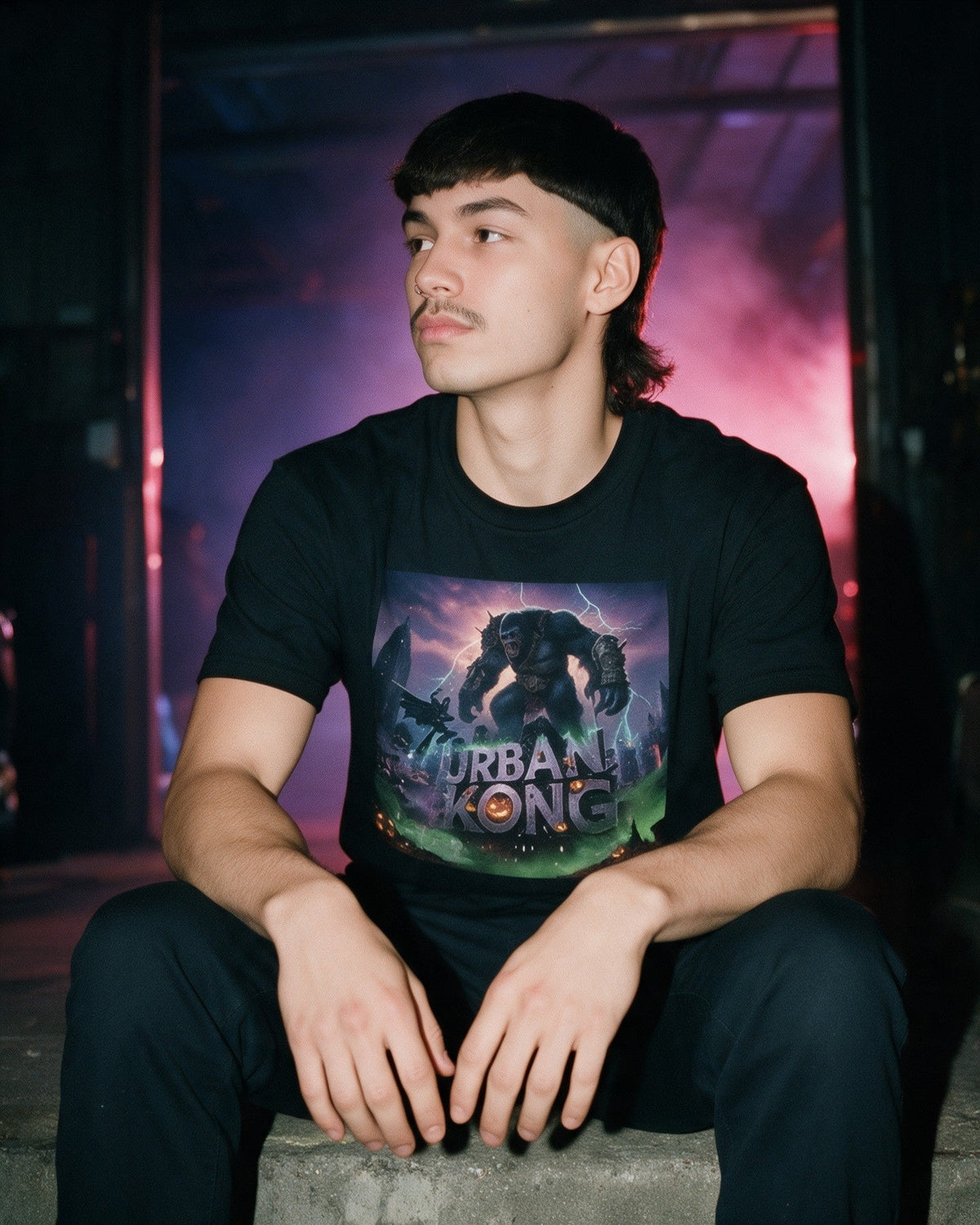 Urban Ghotam T-Shirt in Black worn on the street — Urban Kong